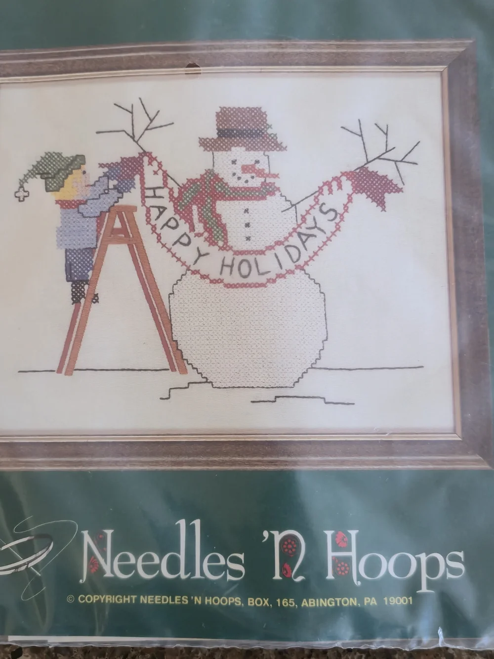 Vintage Needles N Hoops Cross Stitch Kit Happy Holidays Snowman